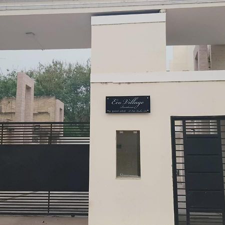 Sobrado 2 Amplo E Confortavel Em Condominio コルンバ エクステリア 写真