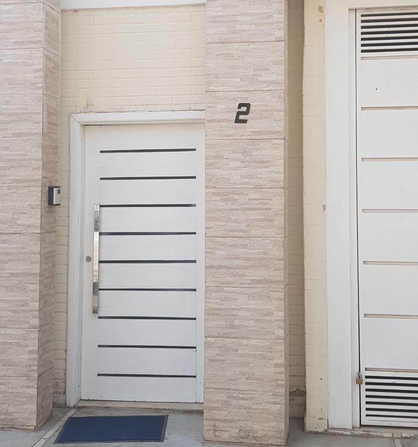 Sobrado 2 Amplo E Confortavel Em Condominio コルンバ エクステリア 写真