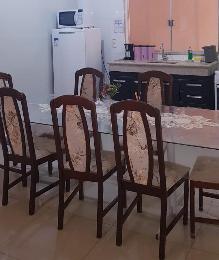 Sobrado 2 Amplo E Confortavel Em Condominio コルンバ エクステリア 写真