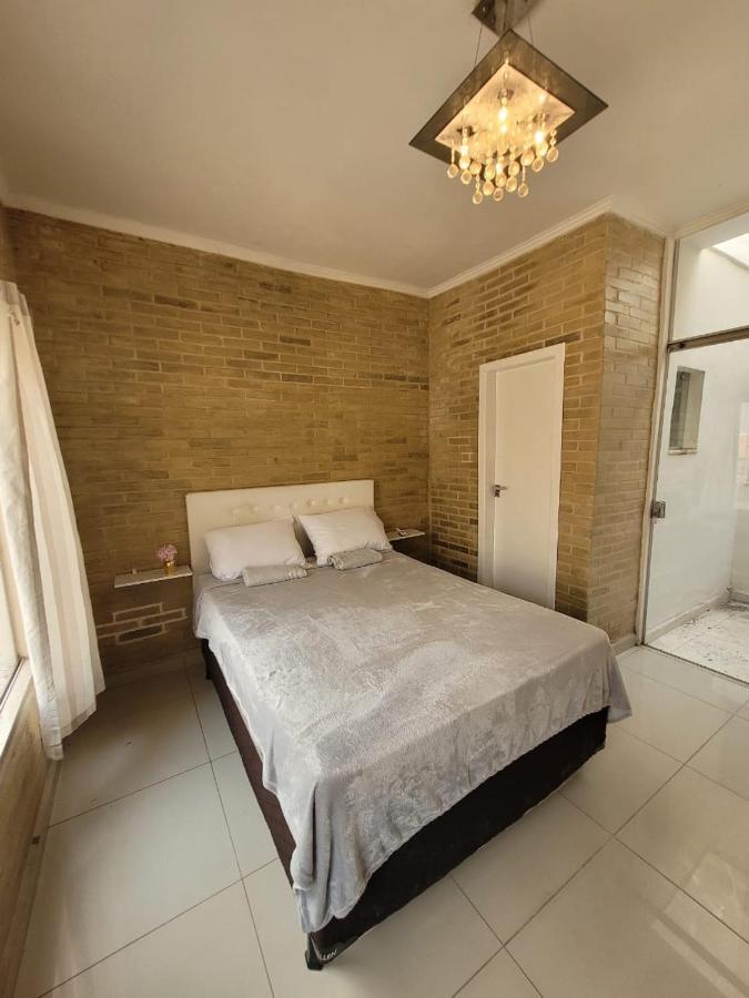 Sobrado 2 Amplo E Confortavel Em Condominio コルンバ エクステリア 写真