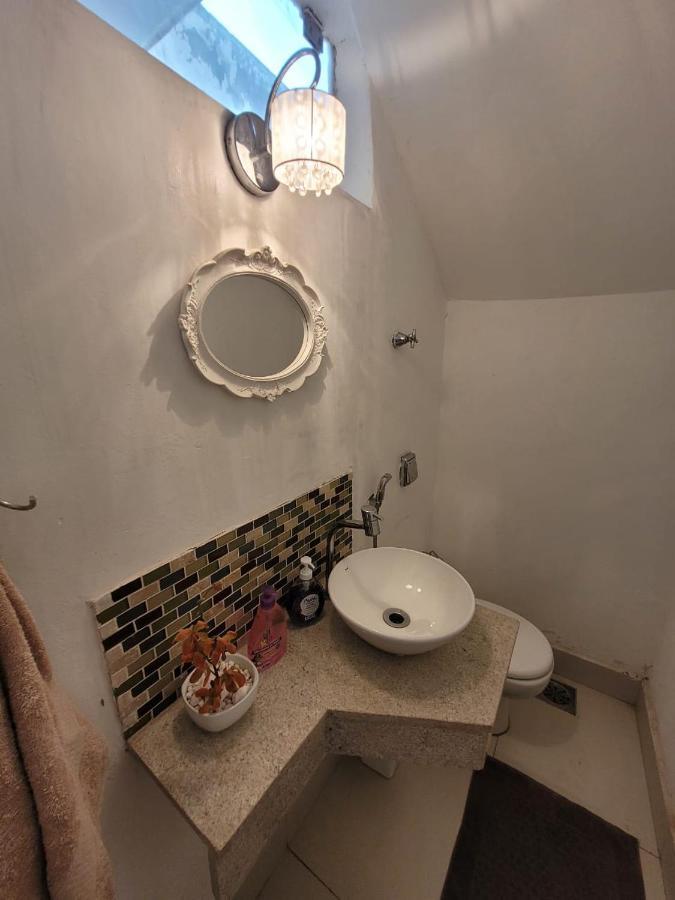 Sobrado 2 Amplo E Confortavel Em Condominio コルンバ エクステリア 写真